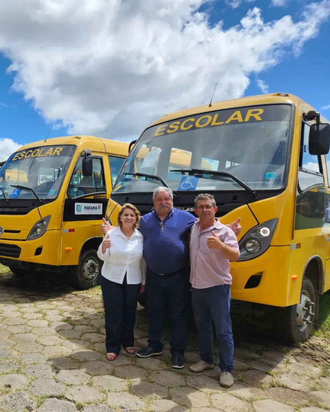 Prefeita Dona Maria recebe novo ônibus escolar em Curitiba