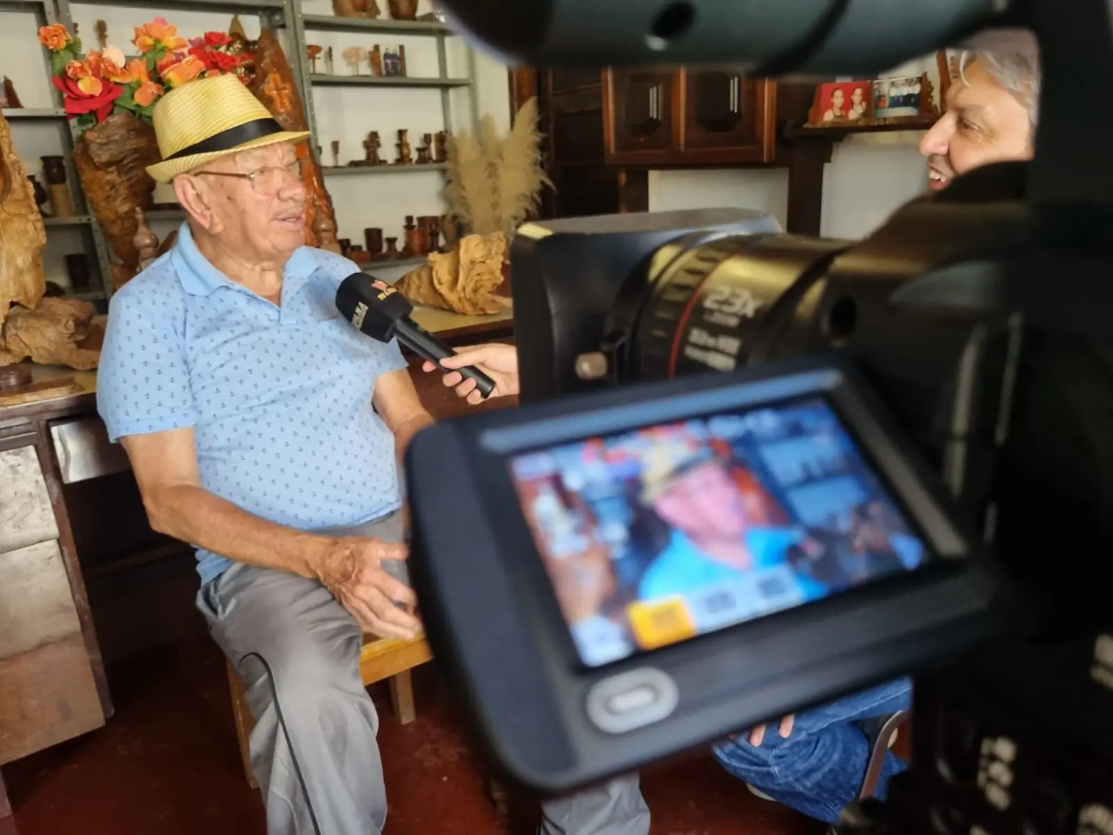 Câmara de Palmas entrega Título de Cidadão Benemérito e discute outras matérias Câmara de Palmas entrega Título de Cidadão Benemérito e discute outras matérias