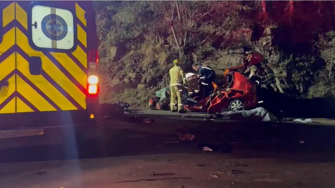 Grave acidente de trânsito deixa uma pessoa morta em Francisco Beltrão Grave acidente de trânsito deixa uma pessoa morta em Francisco Beltrão