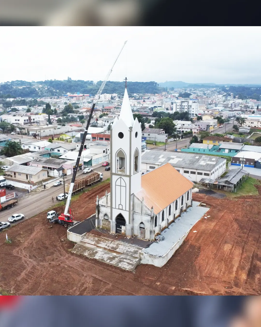 Construção avança, nova Capela do Divino recebeu sua Cúpula Construção avança, nova Capela do Divino recebeu sua Cúpula