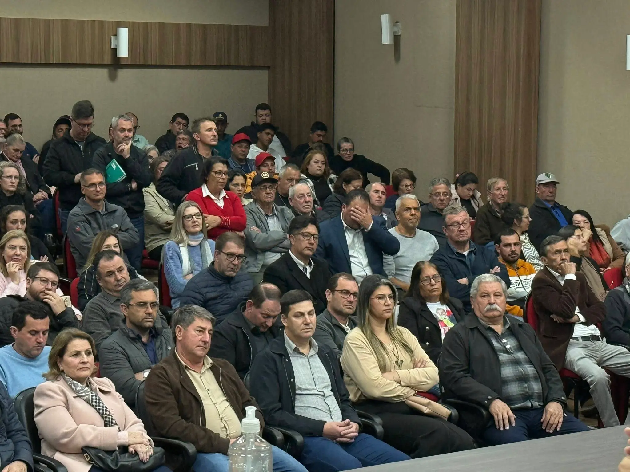 Prefeita Dona Maria participa de reunião com o Diretor Geral da Itaipu Prefeita Dona Maria participa de reunião com o Diretor Geral da Itaipu