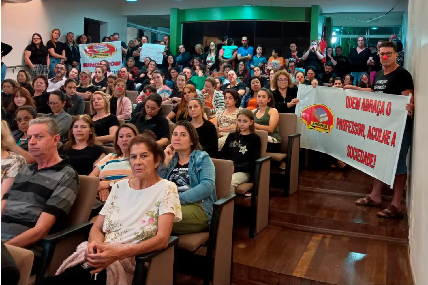 Sindiprom 30 anos de sonhos,lutas e conquistas Sindiprom 30 anos de sonhos,lutas e conquistas